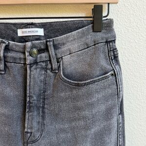 GOOD AMERICAN GRAY SKINNY JEANS (4/27)